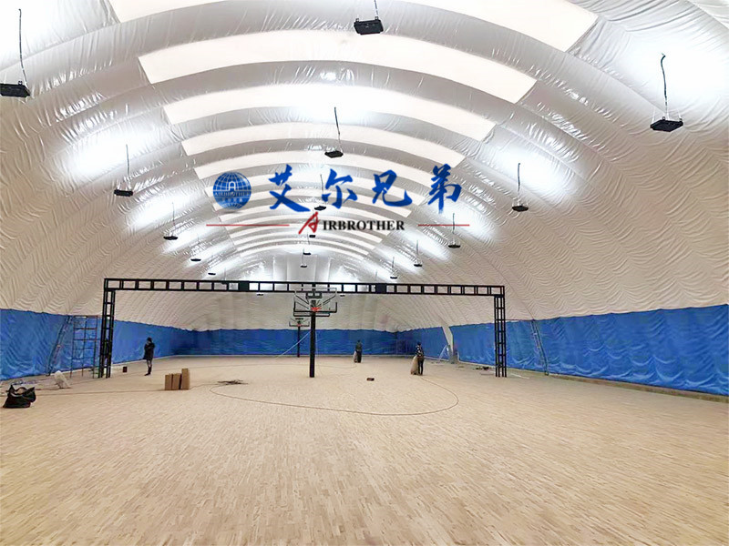 氣膜運動館所使用的膜材，內(nèi)膜和外膜是一樣的嗎？